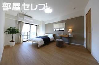 ※モデルルーム（階数によって色合いの相違があります。）