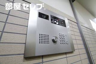 オートロック完備。