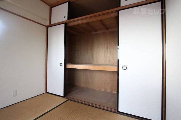 大きな収納スペース。すっきり収納できます。
