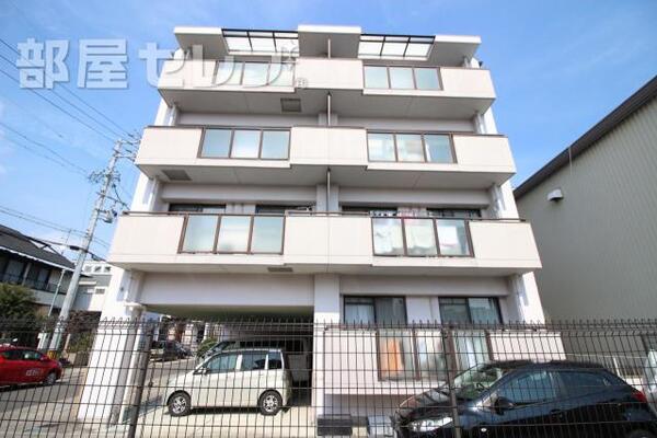 外観、とても綺麗です。