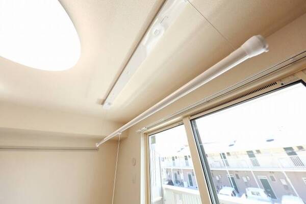 202号室内装写真参照