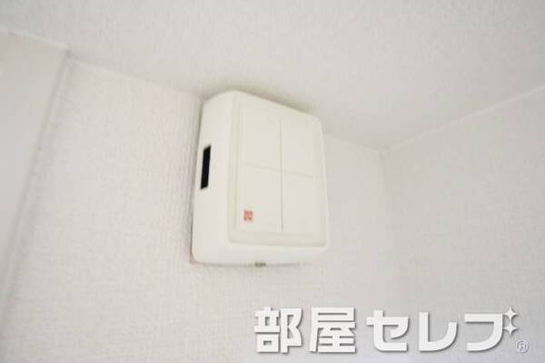 チャイム。