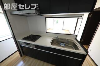 3口コンロで料理もラクラク。