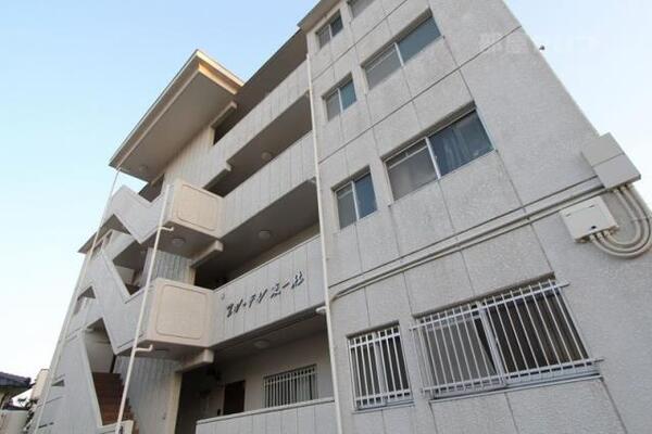 五階建てのRC造マンションです。