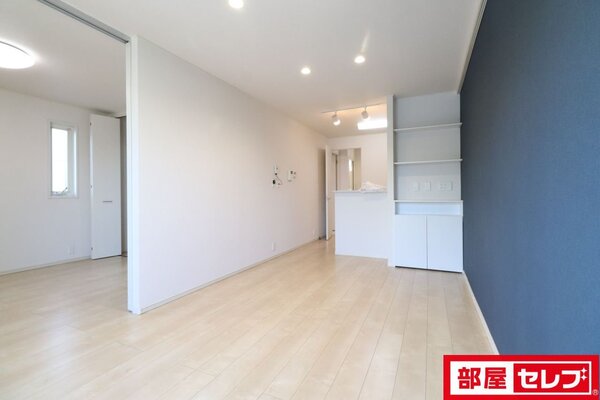 201号室の写真参照