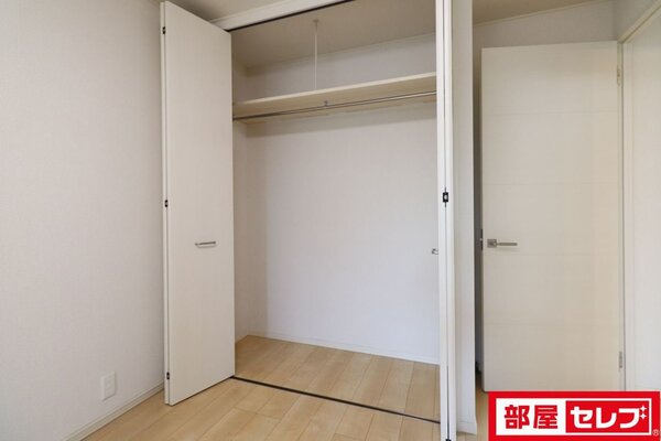 201号室の写真参照