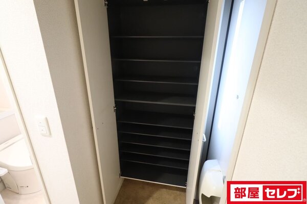 201号室の写真参照