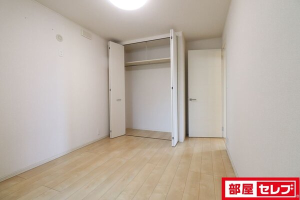 201号室の写真参照