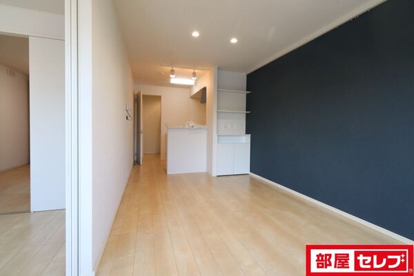 201号室の写真参照