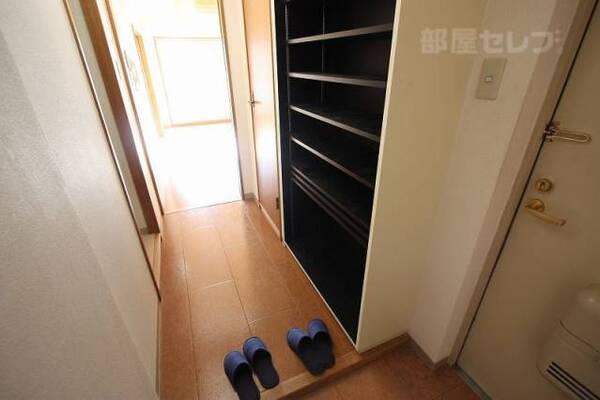 603号室内装写真参照