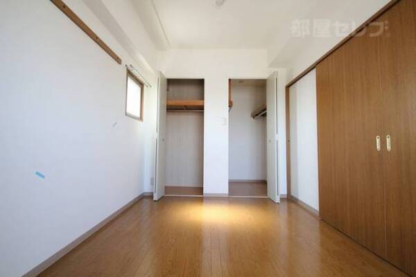 603号室内装写真参照
