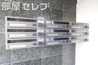 ダイヤル式ポスト。