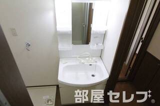 洗髪洗面化粧台いいですね。