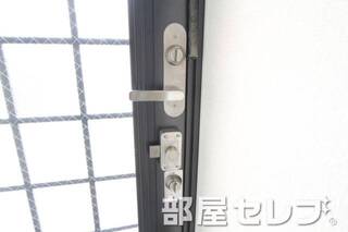 鍵は2段階あります。