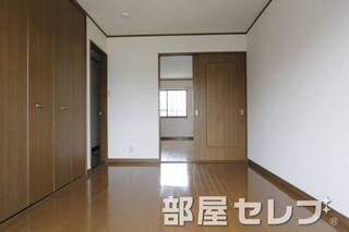 2Ｆは寝室子ども部屋にどうぞ。