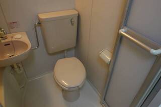 トイレです。106号室の写真です。