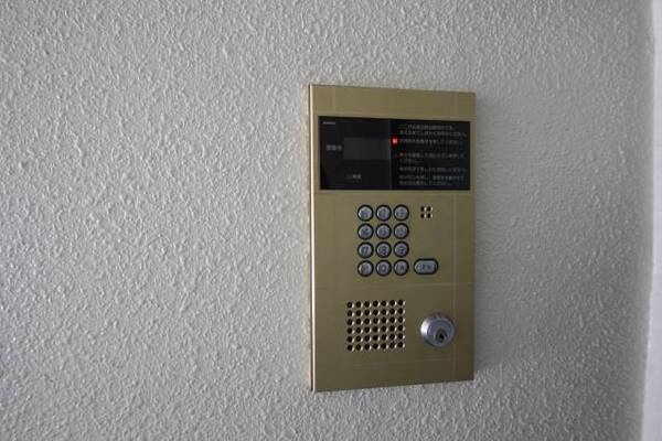 オートロック完備です。