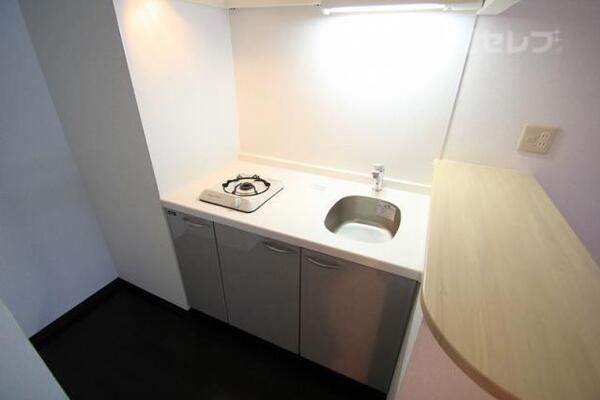 シンプルですが使いやすいキッチンです。