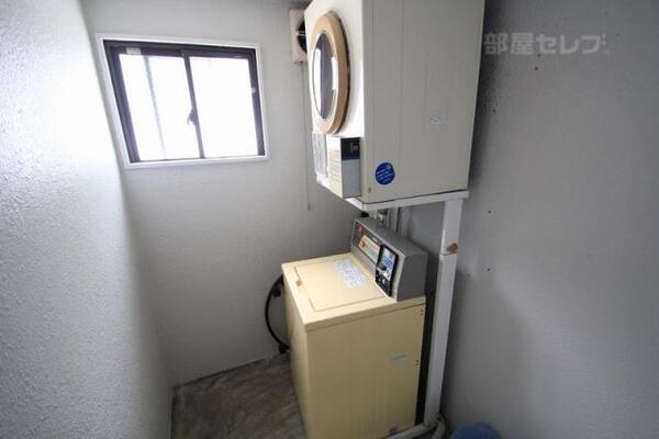 共用部にランドリースペースがあります。