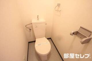 お手洗いはこちらです