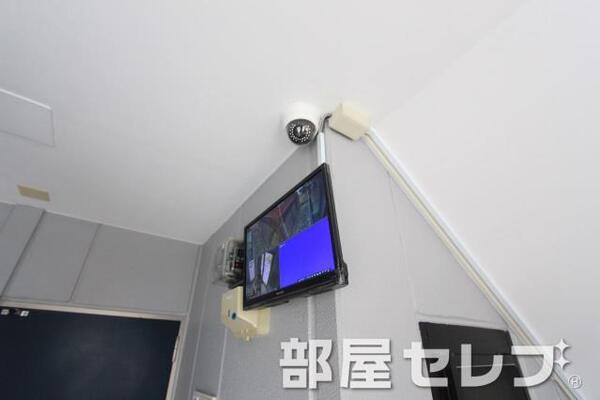 防犯カメラも付いてますよ。
