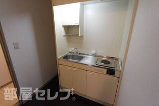 ※302号室内装写真参照