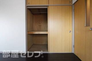 ※302号室内装写真参照