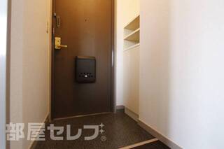 ※302号室内装写真参照
