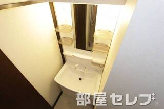 洗髪洗面化粧台。