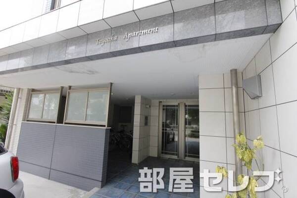 カッコいいエントランスです。