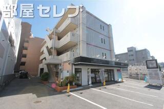大学近く便利な立地です。