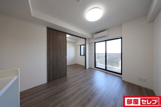 同号室、色違いの写真です。