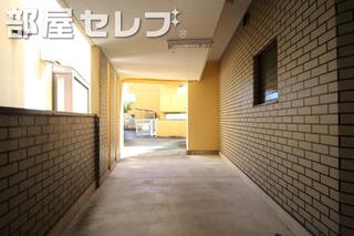 エントランス付近。