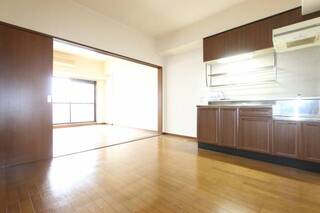 明るいお部屋です