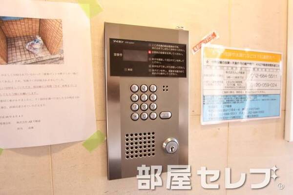 オートロックで安心ですね。
