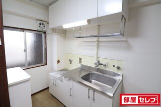 大型ガスキッチン搭載です。
