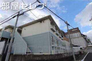 低層住宅2階建て。