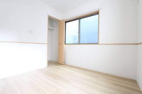 綺麗な内装ですね