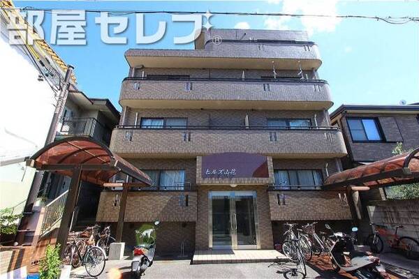 キレイなマンションですよ。