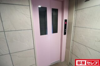 駐輪場。