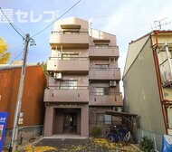 プチファミーユ