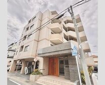 ファミリアーレ喜多山