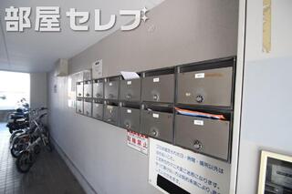 ゴミ置き場あって便利。
