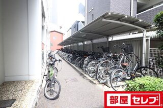 共用エントランス