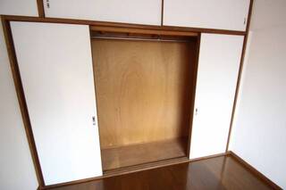 収納スペース　各部屋にあります