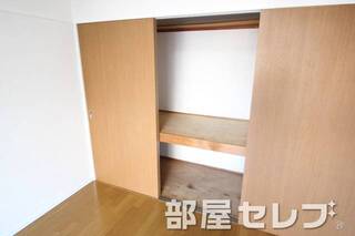 収納やクローゼットとしてもあつかえます。