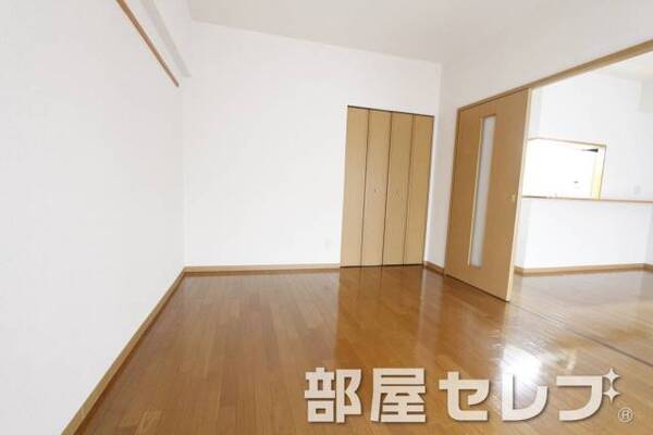 キレイで明るいお部屋になります。