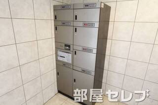 外出も安心宅配BOXです。