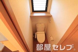 温水便座付きのトイレです。イメージ写真