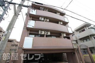 おしゃれな外観。